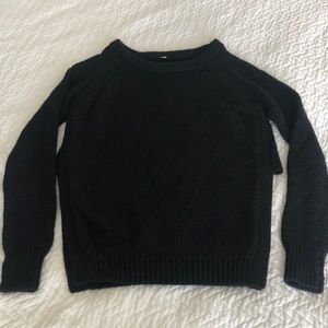 Black Lululemon sweater